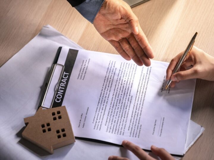 Umowa przedwstępna sprzedaży nieruchomości – co warto wiedzieć?