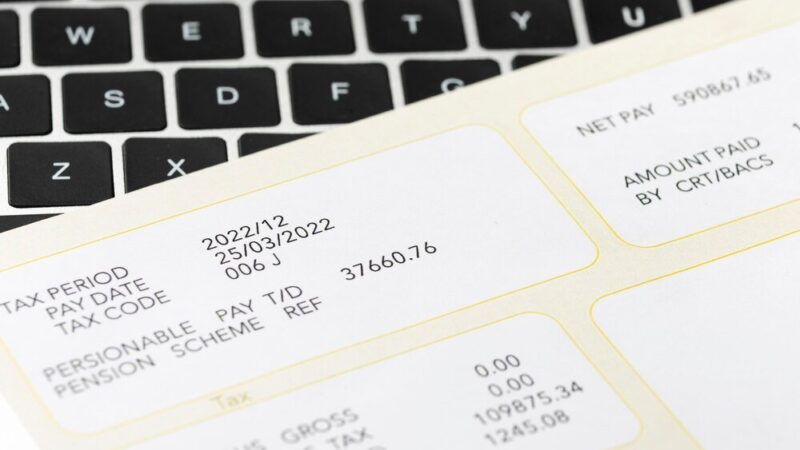 Jak sprawdzić pasek z wypłaty: przewodnik dla pracowników